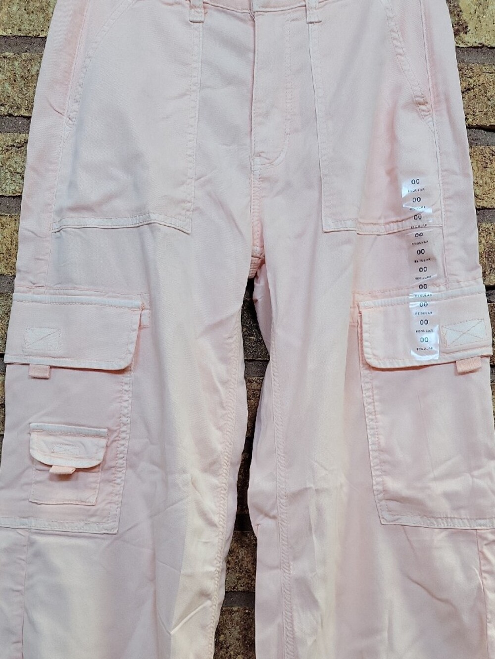 American Eagle Super High Rise Baggy Wide Leg Cargo Lyocell Stretch Size 24 - Picture 4 of 12